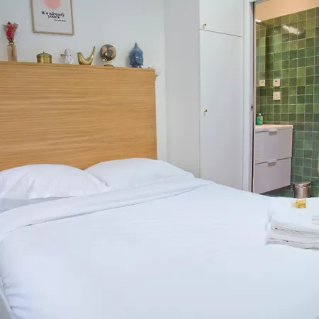 Perfect Modern Saint Germain - 1 * Paris