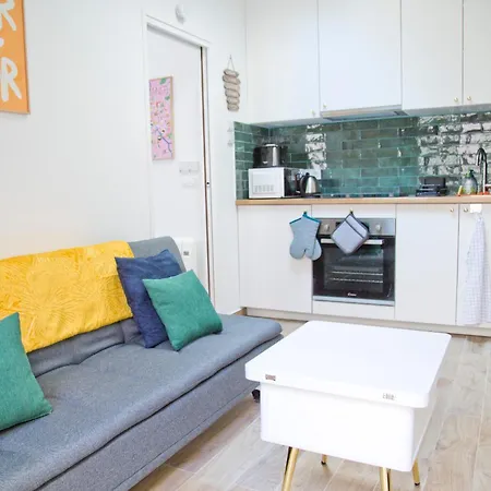 Perfect Modern Saint Germain - 1 * Paris
